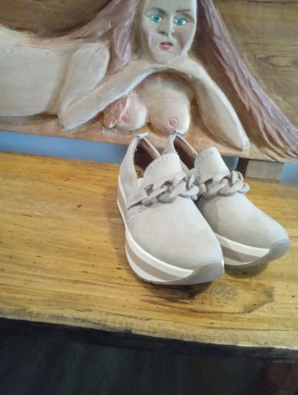 Mad Love Maryanne Sz 8 Platform Slip-On Shoes with Chain Accent Taupe Loafers